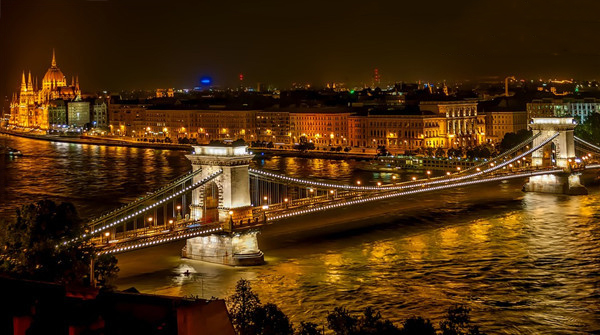 優(yōu)秀的樓體亮化設計需要符合哪些原則