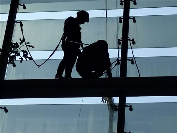 亮化工程設(shè)計(jì)和亮化工程施工怎樣做才能節(jié)省成本？